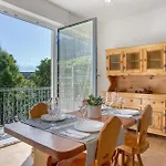 La Meison De La Louye