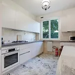 La Meison De La Louye