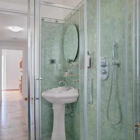 La Meison De La Louye アオスタ